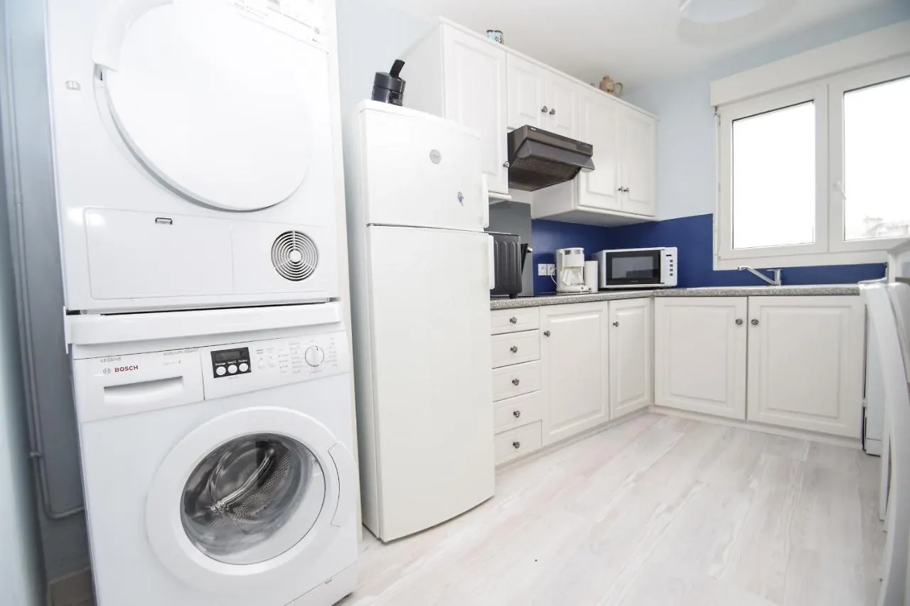 T3 Refait A Neuf Place Duclos Coeur De Dinan Apartment