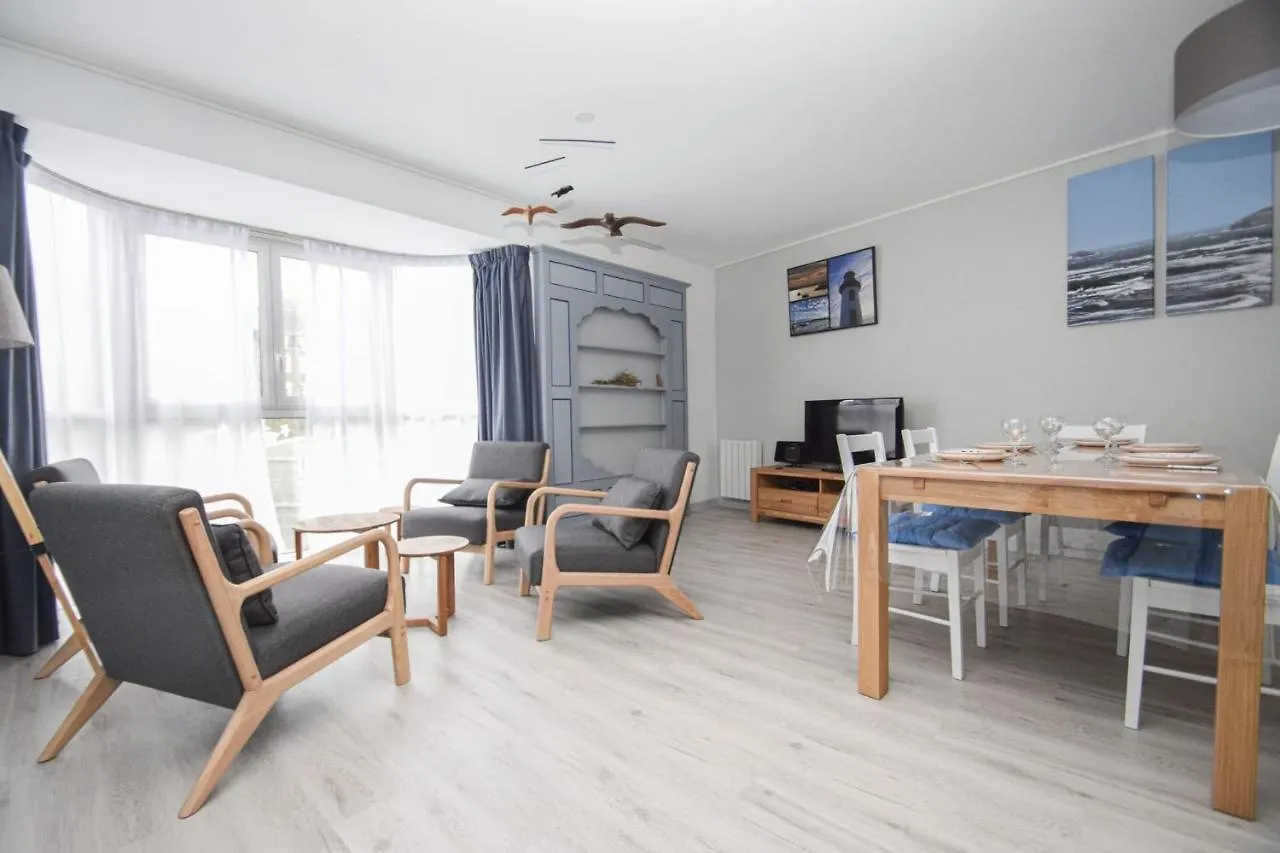 Apartment T3 Refait A Neuf Place Duclos Coeur De Dinan France
