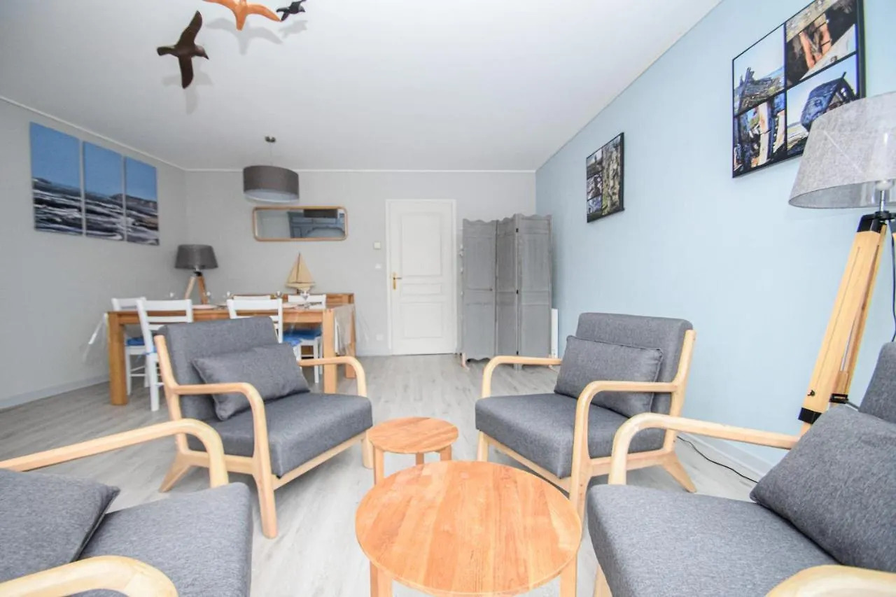 Apartment T3 Refait A Neuf Place Duclos Coeur De Dinan